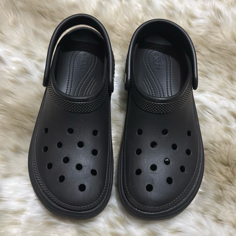 Crocs Platform - image 1
